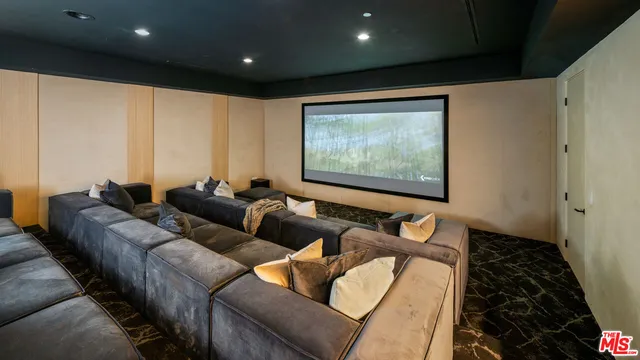 $12,750,000 | 565 Toyopa Drive, Pacific Palisades, CA 90272