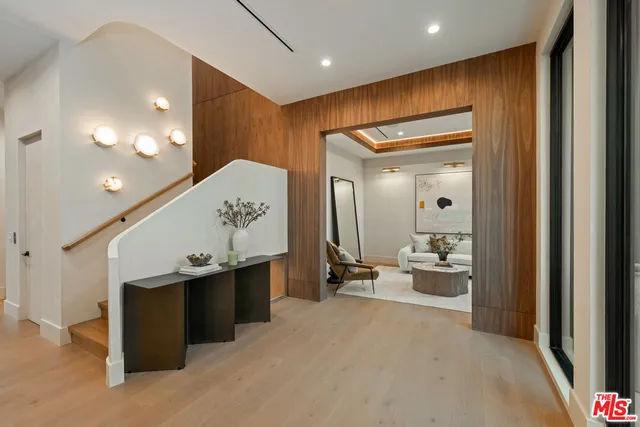 $12,750,000 | 565 Toyopa Drive, Pacific Palisades, CA 90272