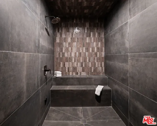 $12,750,000 | 565 Toyopa Drive, Pacific Palisades, CA 90272