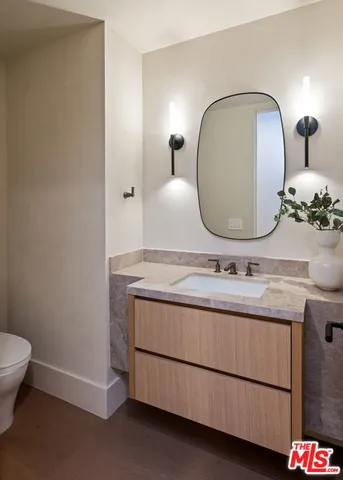 $12,750,000 | 565 Toyopa Drive, Pacific Palisades, CA 90272