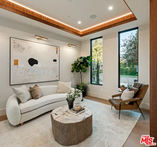 $12,750,000 | 565 Toyopa Drive, Pacific Palisades, CA 90272