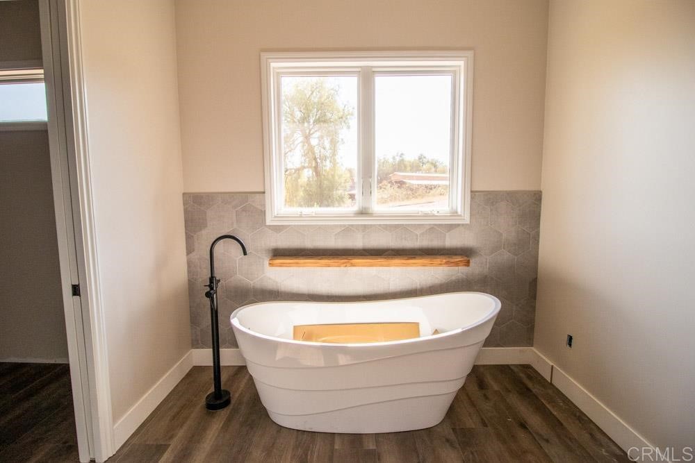 3750 Robinhood Road Vista, CA 92084 - Photo 22 of 61 Gallery Image 22