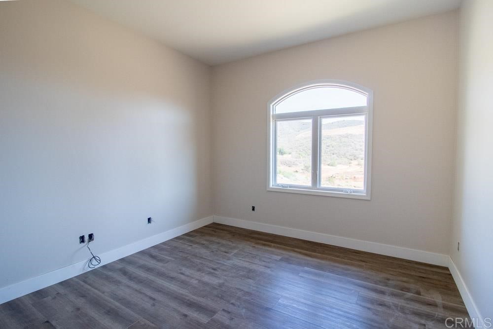 3750 Robinhood Road Vista, CA 92084 - Photo 32 of 61 Gallery Image 32