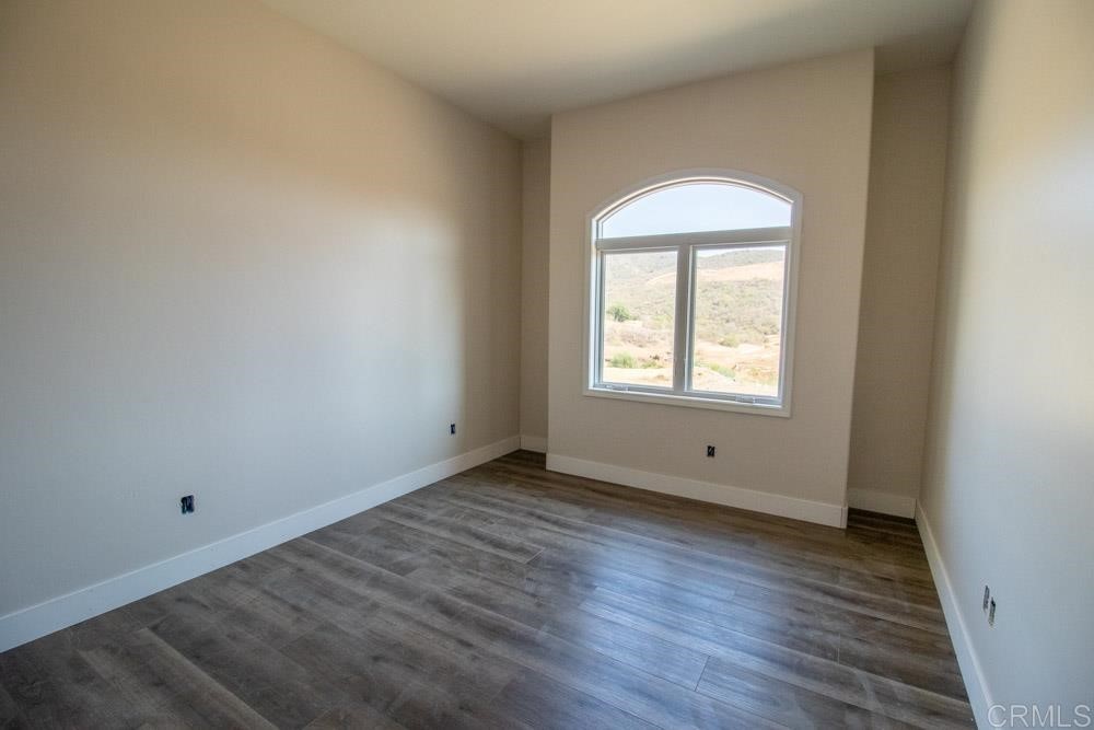 3750 Robinhood Road Vista, CA 92084 - Photo 34 of 61 Gallery Image 34