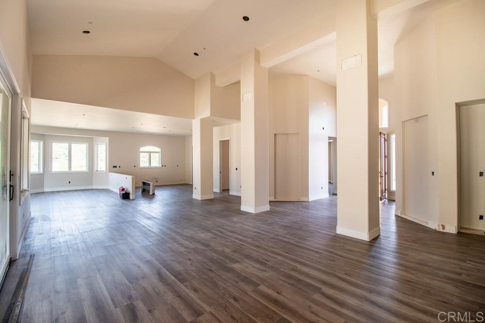 3750 Robinhood Road Vista, CA 92084 - Photo 7 of 61 Gallery Image 7
