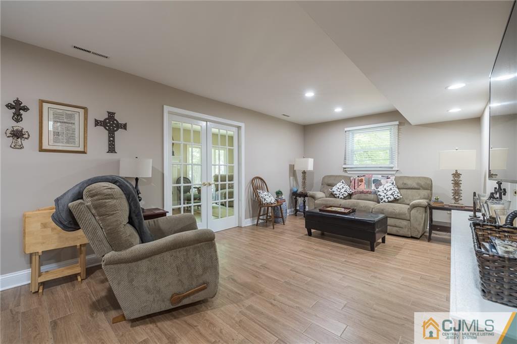 30 Mill Brook Road Piscataway, NJ 08854 - Photo 32 of 42 Gallery Image 32