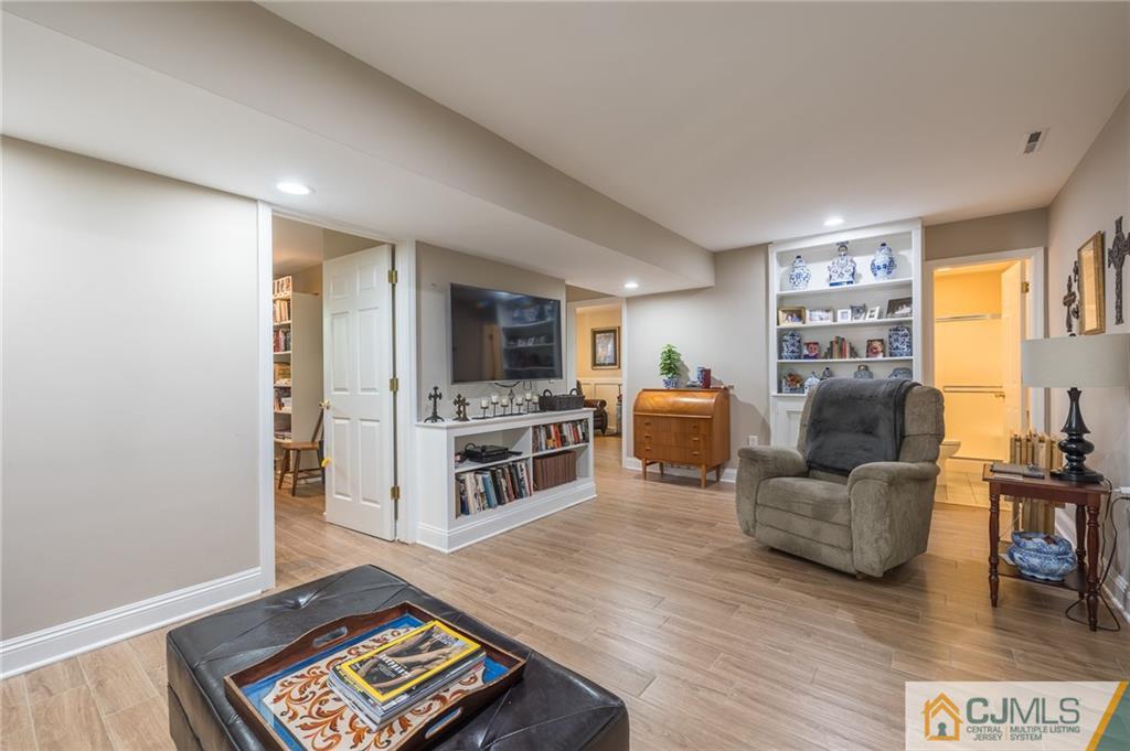 30 Mill Brook Road Piscataway, NJ 08854 - Photo 33 of 42 Gallery Image 33