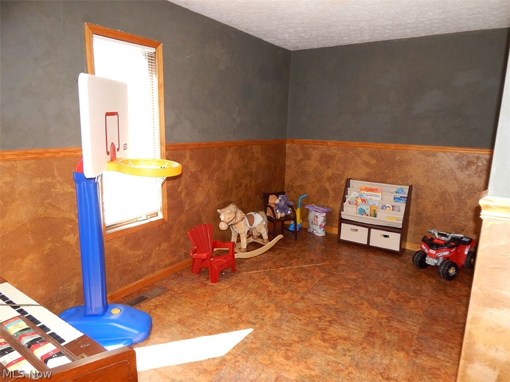 10316 Jones Road Litchfield, OH 44253 - Photo 19 of 35 Gallery Image 19