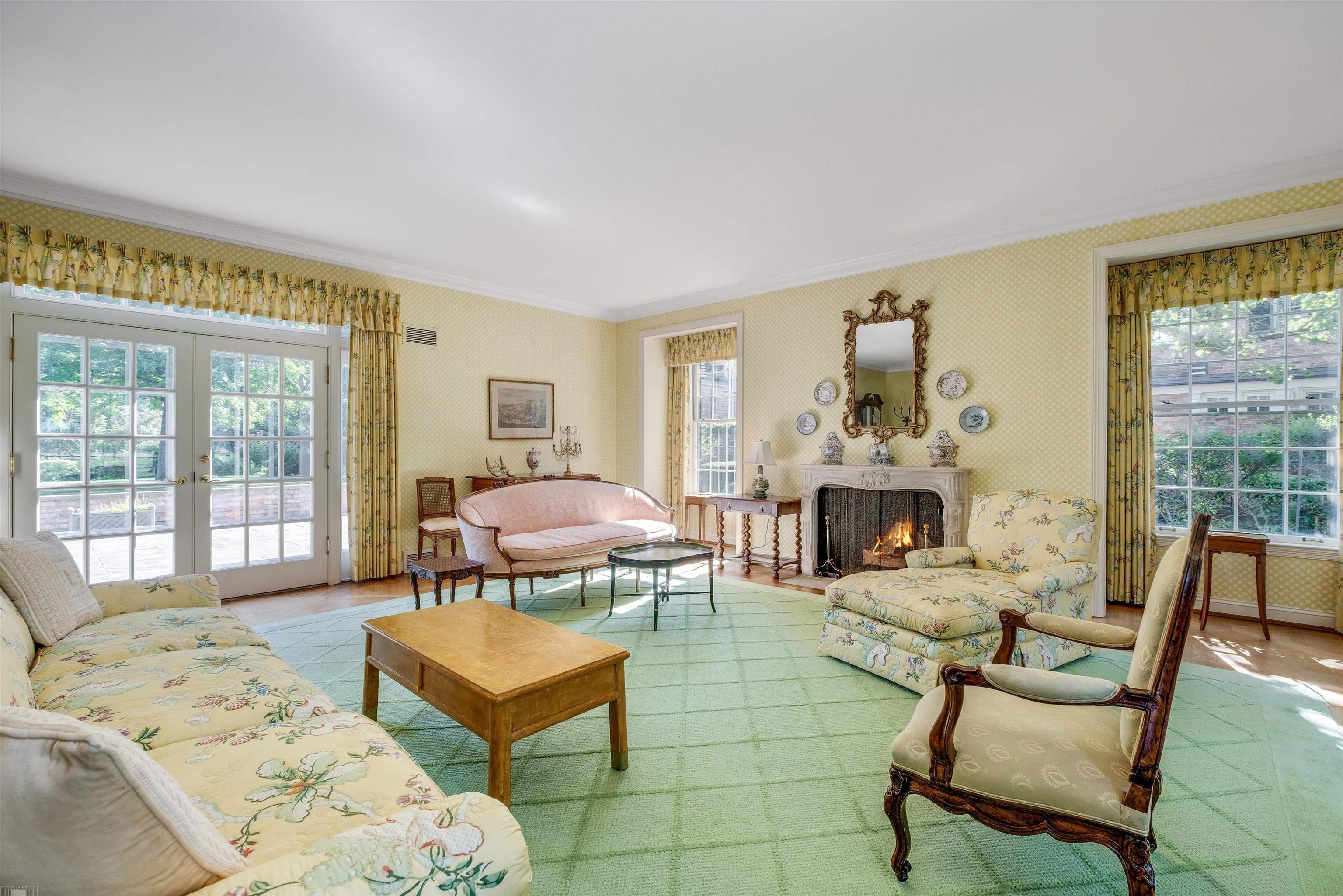 382 Provencal Road Grosse Pointe Farms, MI 48236 - Photo 16 of 95