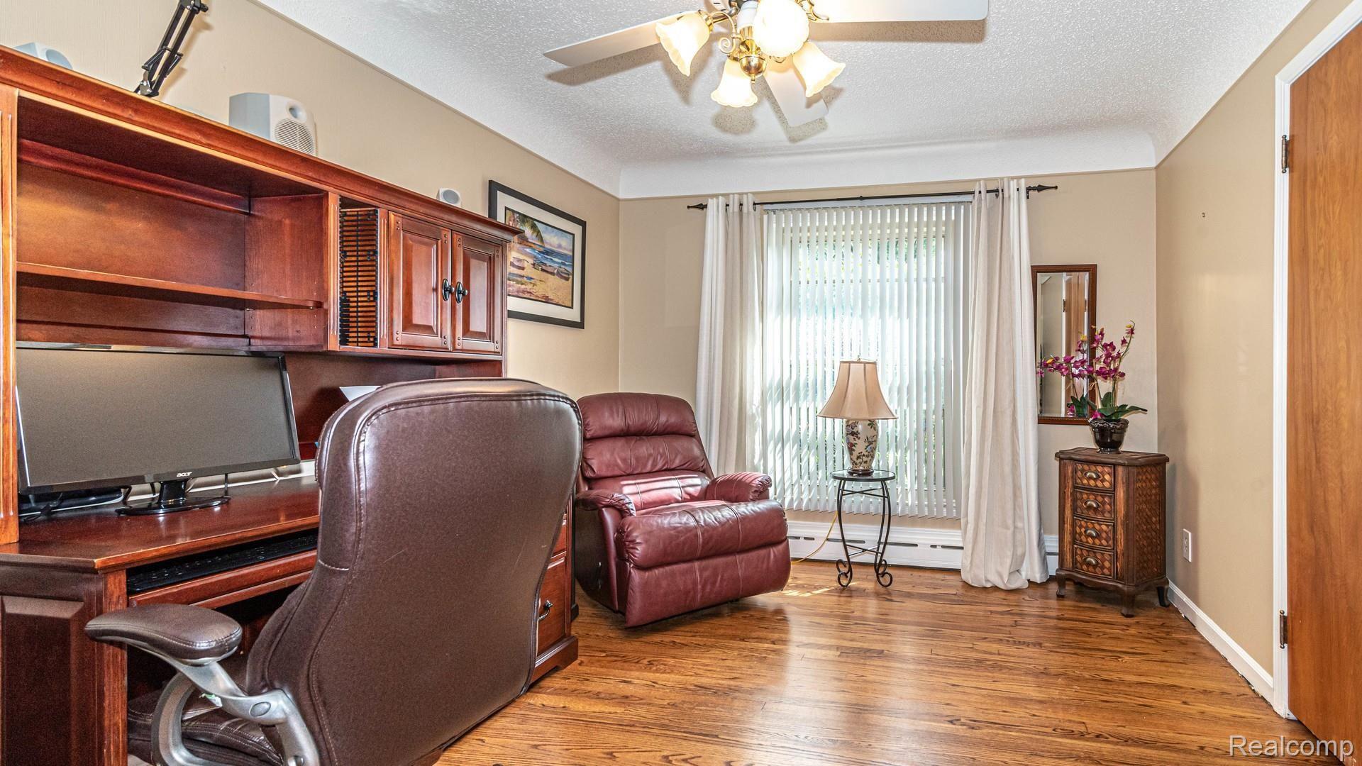 27216 Howell Road Redford, MI 48239 - Photo 25 of 37 3rd bedroom currently used as office!