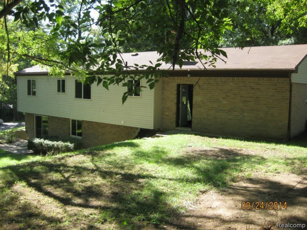 8345 Hamburg Road Brighton, MI 48116 - Photo 28 of 28 IMG_2905.jpg