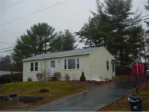 4 Rock Island Road Nashua, NH 03062 - Photo 1 of 1