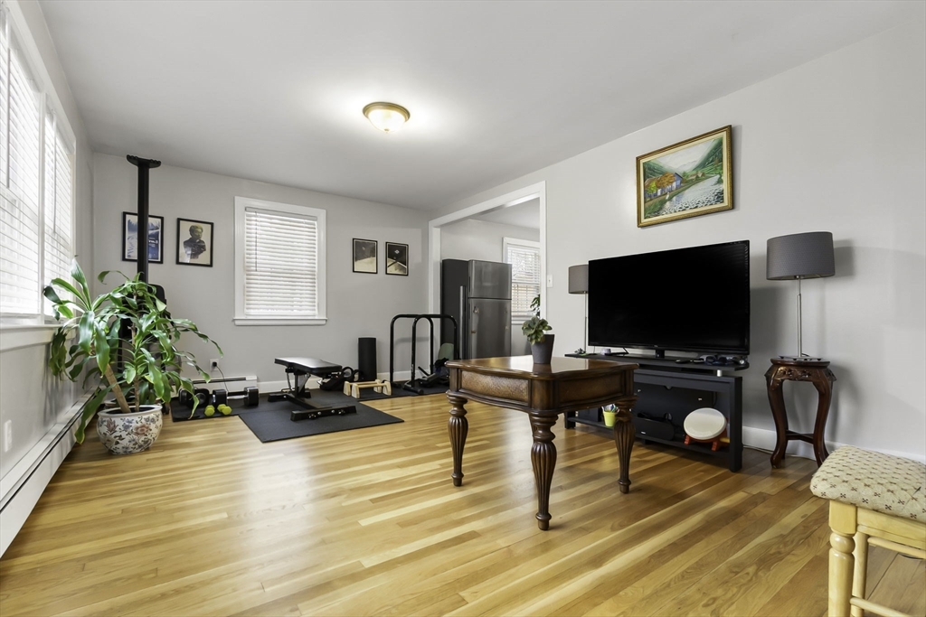 6 Cardinal Road Danvers, MA 01923 - Photo 3 of 36