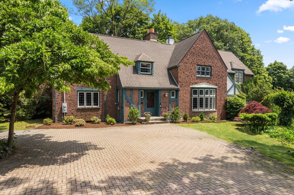 60 Wachusett Road Newton, MA 02467 - Photo 7 of 42