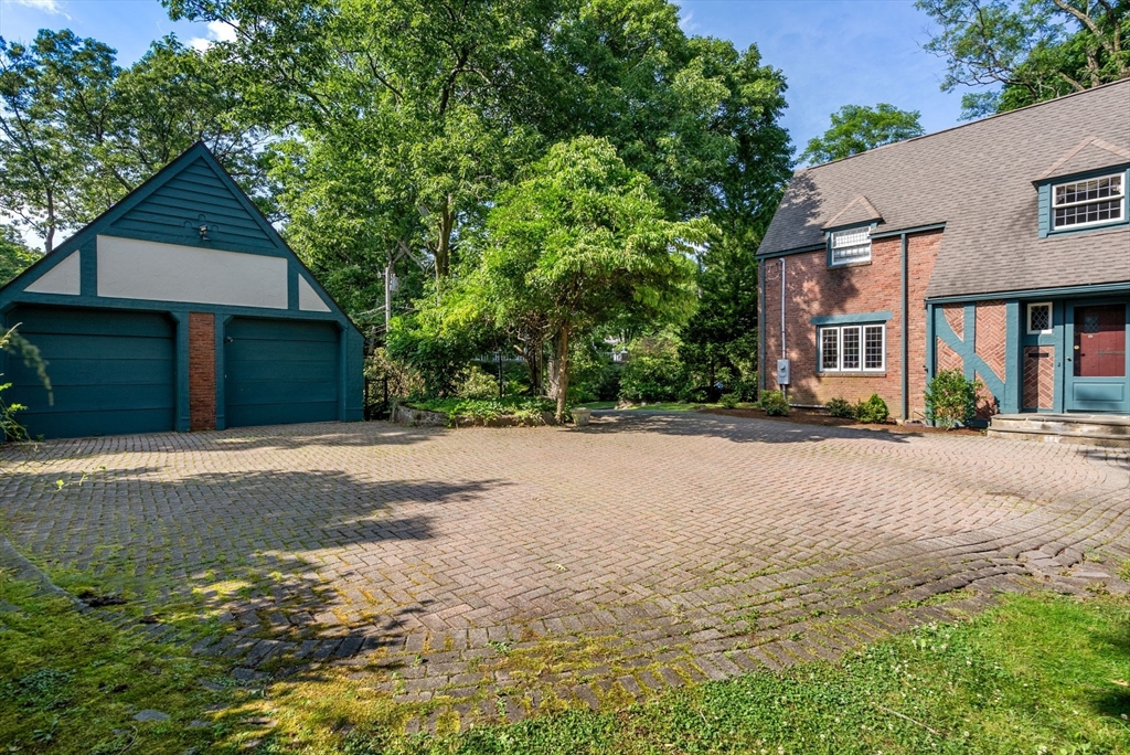60 Wachusett Road Newton, MA 02467 - Photo 8 of 42