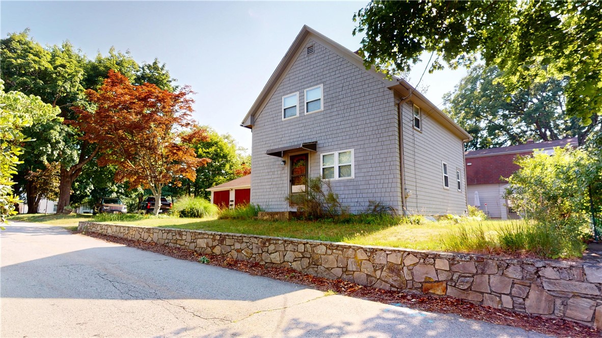 25 Phillip Street Coventry, RI 02816 - Photo 2 of 45