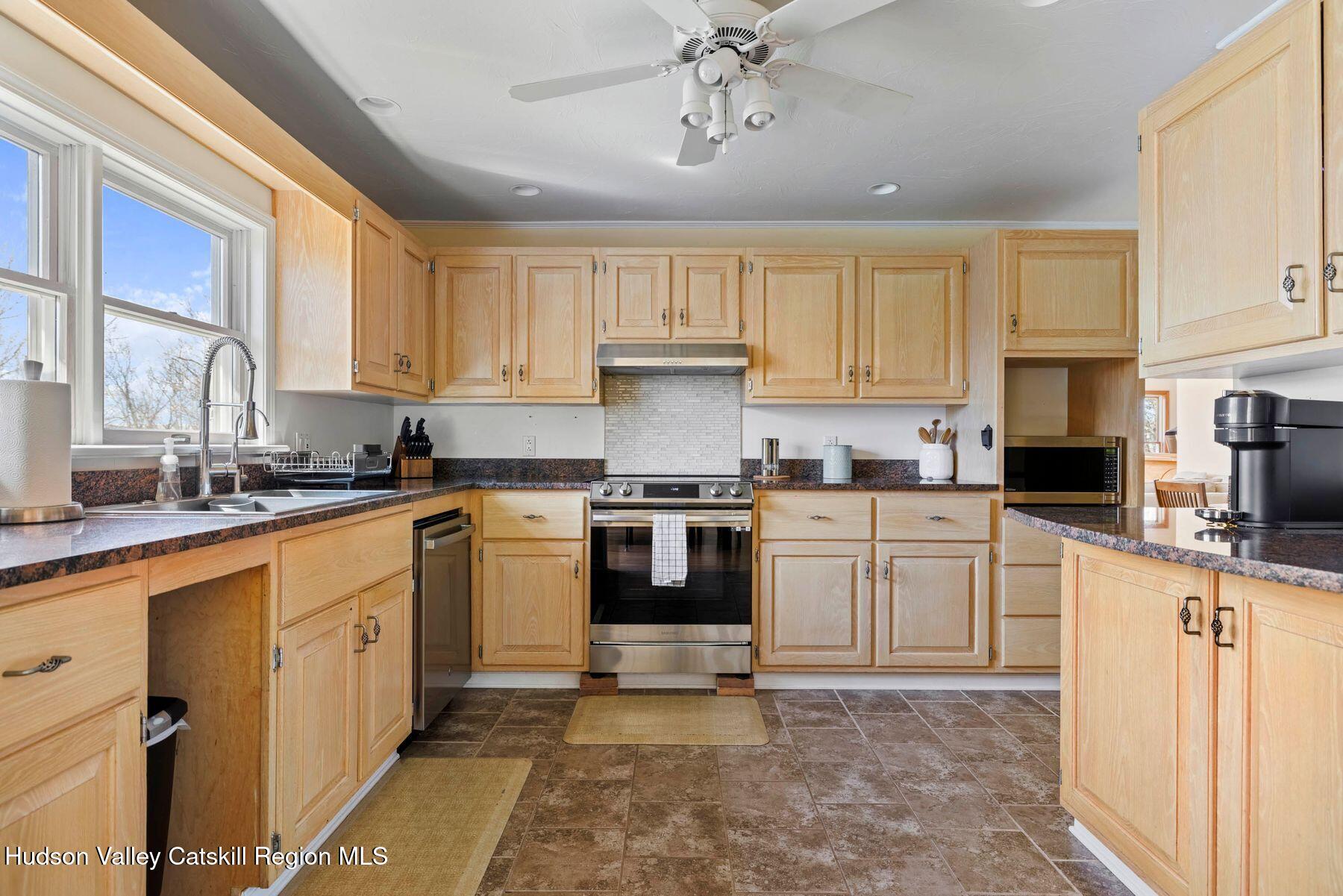 78 Buckskin Loop Windham, NY 12496 - Photo 12 of 97 photo_online_029