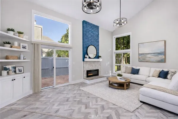 $1,099,000 | 4482 Shorebird Street, Huntington Beach, CA 92649