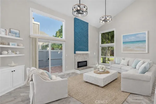 $1,099,000 | 4482 Shorebird Street, Huntington Beach, CA 92649