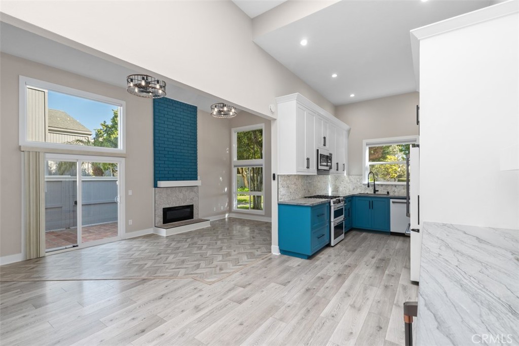 4482 Shorebird Street Huntington Beach, CA 92649 - Photo 21 of 55 Exremely Large Open Living/Dining/Kitchen