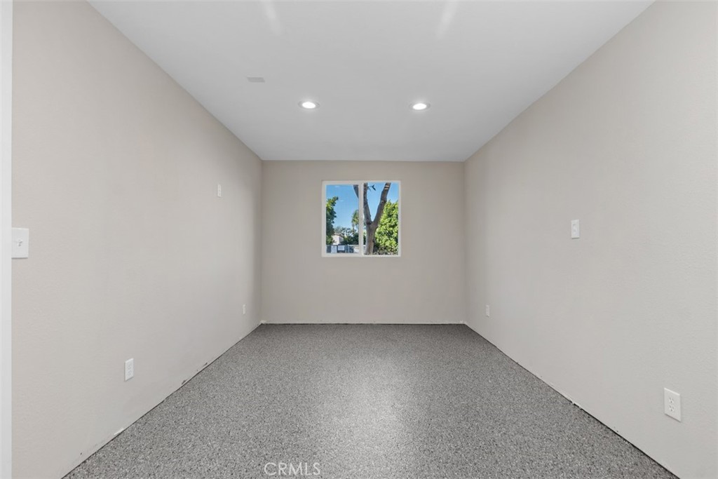 4482 Shorebird Street Huntington Beach, CA 92649 - Photo 48 of 55 Flex space not accounted in the square footage