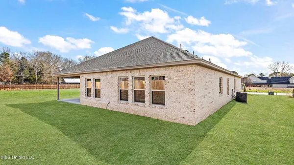 $447,400 | 607 South Coral Lane, Pearl, MS 39208