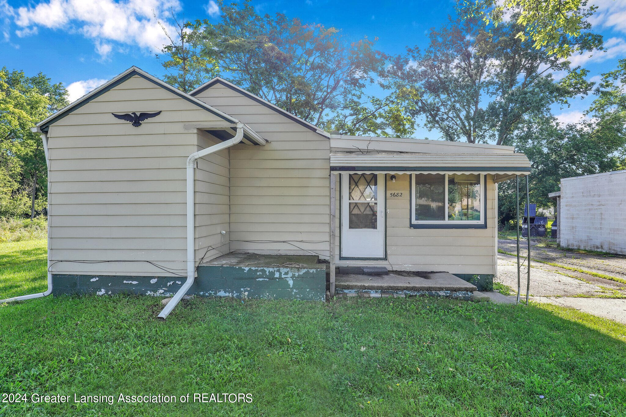 5682 Edson Street Haslett, MI 48840 - Photo 1 of 25 2eb130bf-bbd7-4f93-8bda-7ca4e897bbb8.jpg