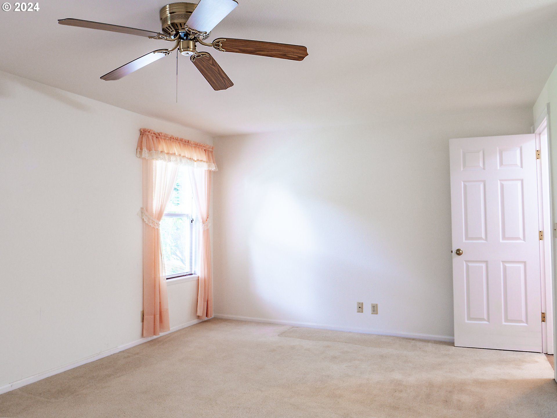3949 Spruce Street Florence, OR 97439 - Photo 24 of 38 Gallery Image 24