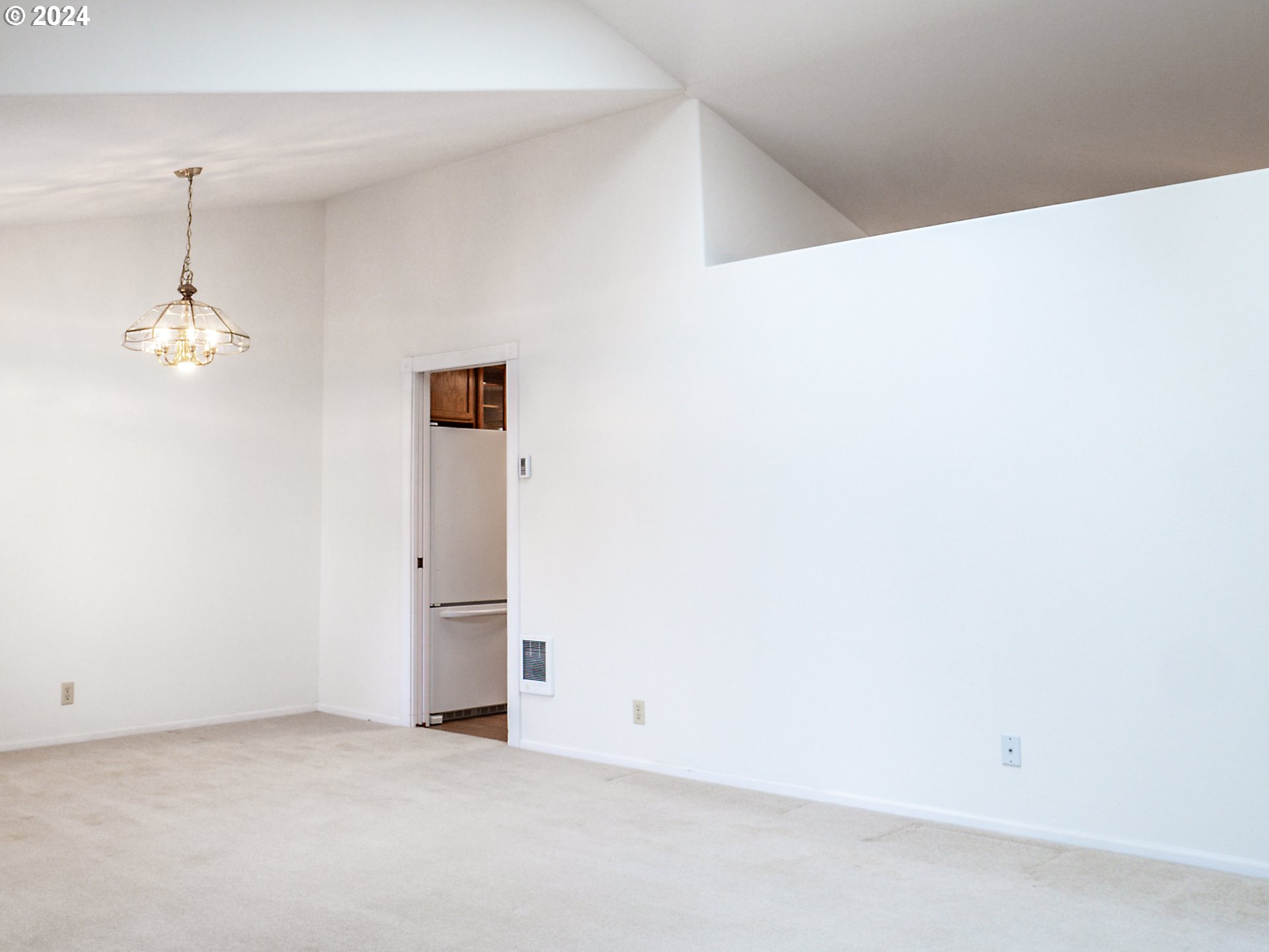 3949 Spruce Street Florence, OR 97439 - Photo 7 of 38 Gallery Image 7