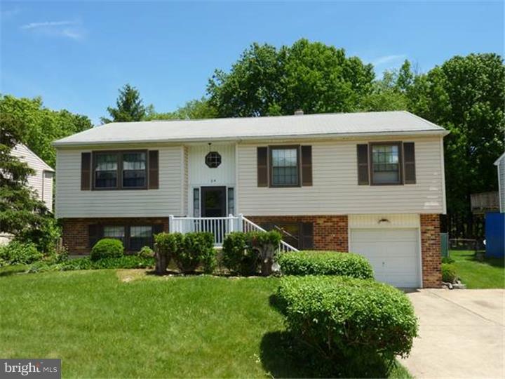 54 Heather Road Newark, DE 19702 - Photo 1 of 12 Exterior Front