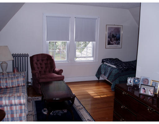 77 California Avenue Springfield, MA 01118 - Photo 9 of 12 Gallery Image 9