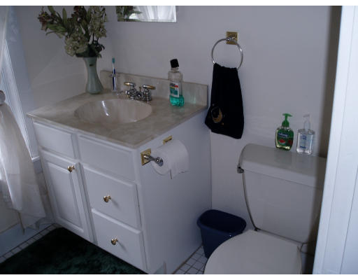 77 California Avenue Springfield, MA 01118 - Photo 10 of 12 Gallery Image 10