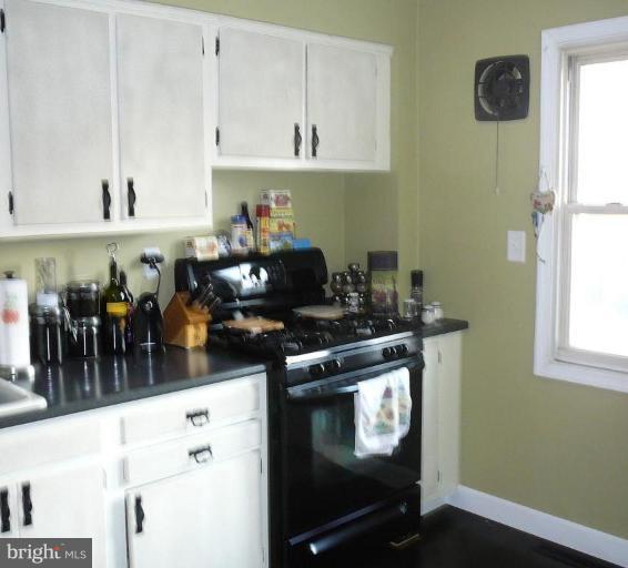 1735 Melbourne Road Dundalk, MD 21222 - Photo 11 of 11 Kitchen