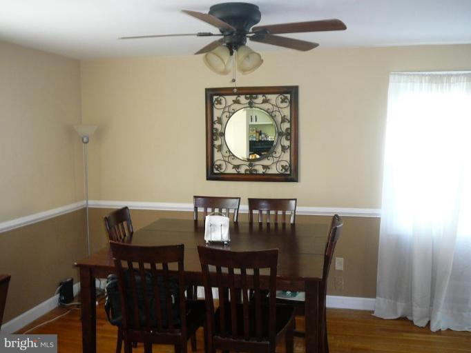 1735 Melbourne Road Dundalk, MD 21222 - Photo 8 of 11 Dining Area