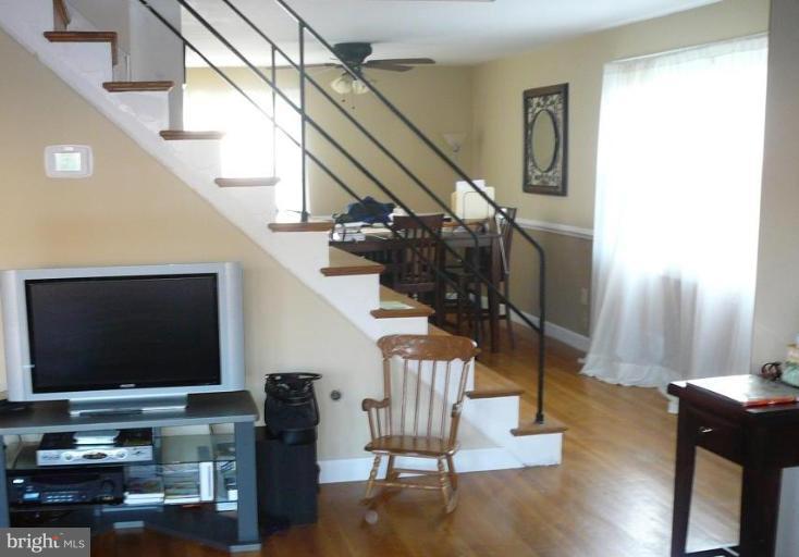 1735 Melbourne Road Dundalk, MD 21222 - Photo 10 of 11 Staircase