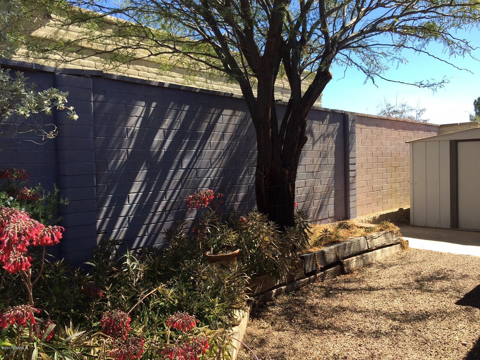 9561 East Sellarole Road Tucson, AZ 85730 - Photo 23 of 27 Gallery Image 23