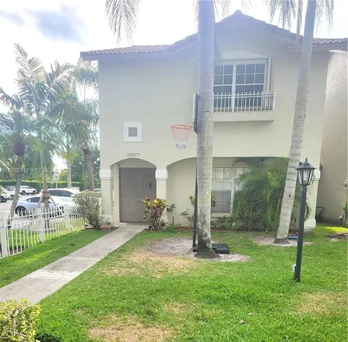 $449,950 | 10877 Northwest 8th Street, Pembroke Pines, FL 33026
