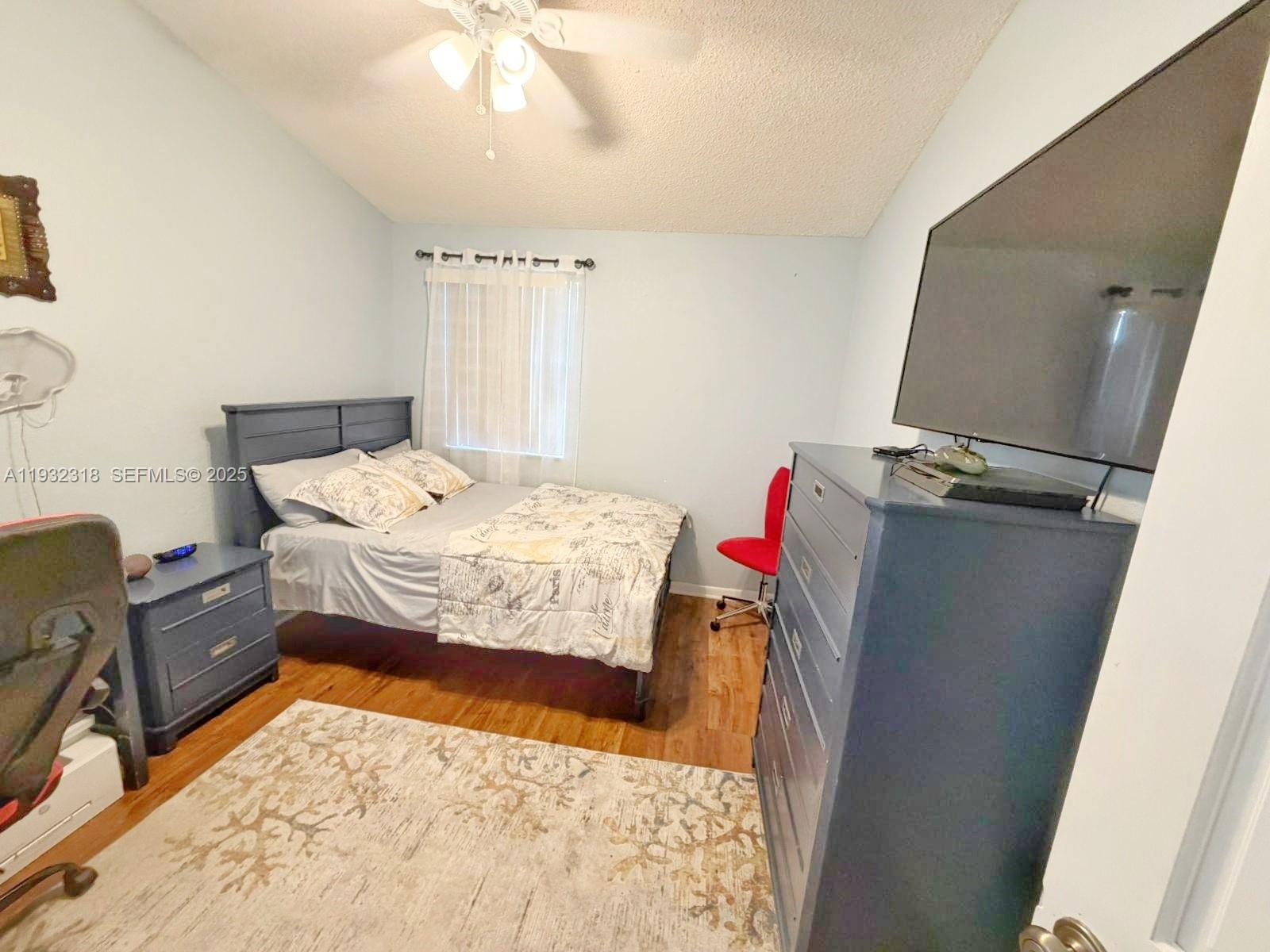 10877 Northwest 8th Street Pembroke Pines, FL 33026 - Photo 17 of 41