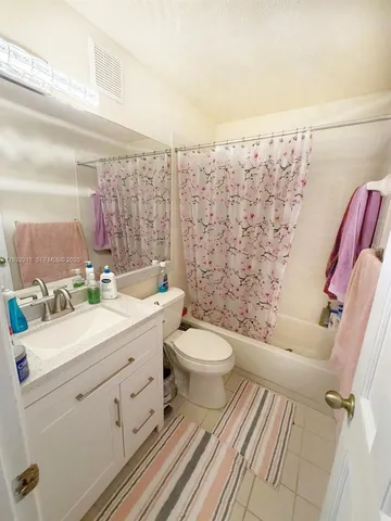 $449,950 | 10877 Northwest 8th Street, Pembroke Pines, FL 33026