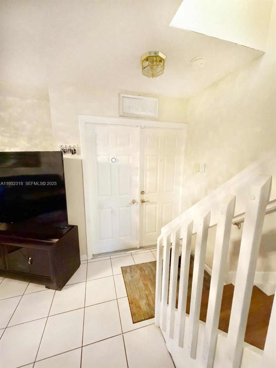 10877 Northwest 8th Street Pembroke Pines, FL 33026 - Photo 27 of 41