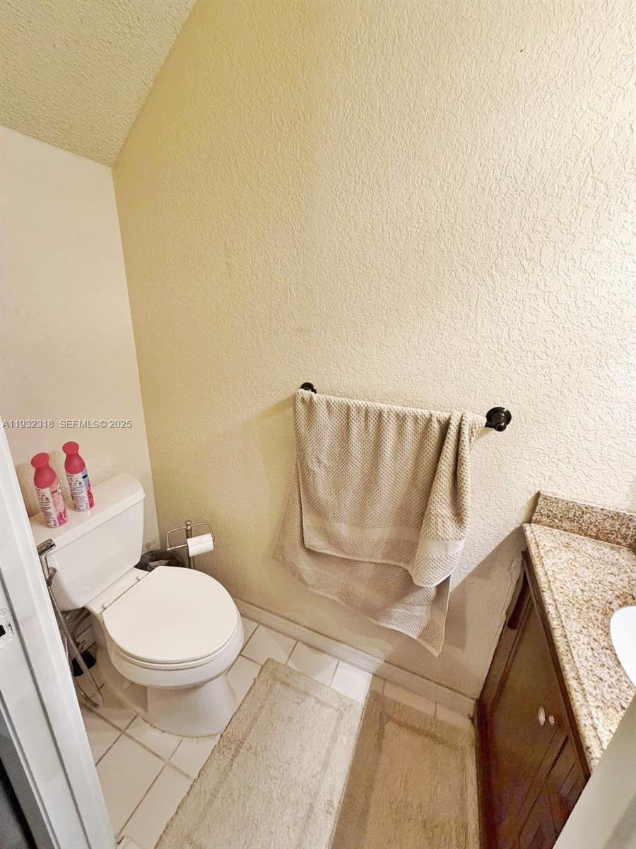 10877 Northwest 8th Street Pembroke Pines, FL 33026 - Photo 28 of 41