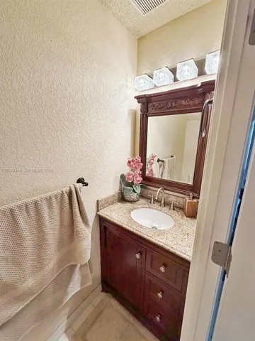 $449,950 | 10877 Northwest 8th Street, Pembroke Pines, FL 33026