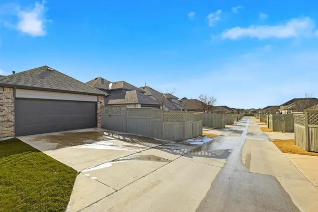 $2,850 | 2320 Stella Lane, Northlake, TX 76247