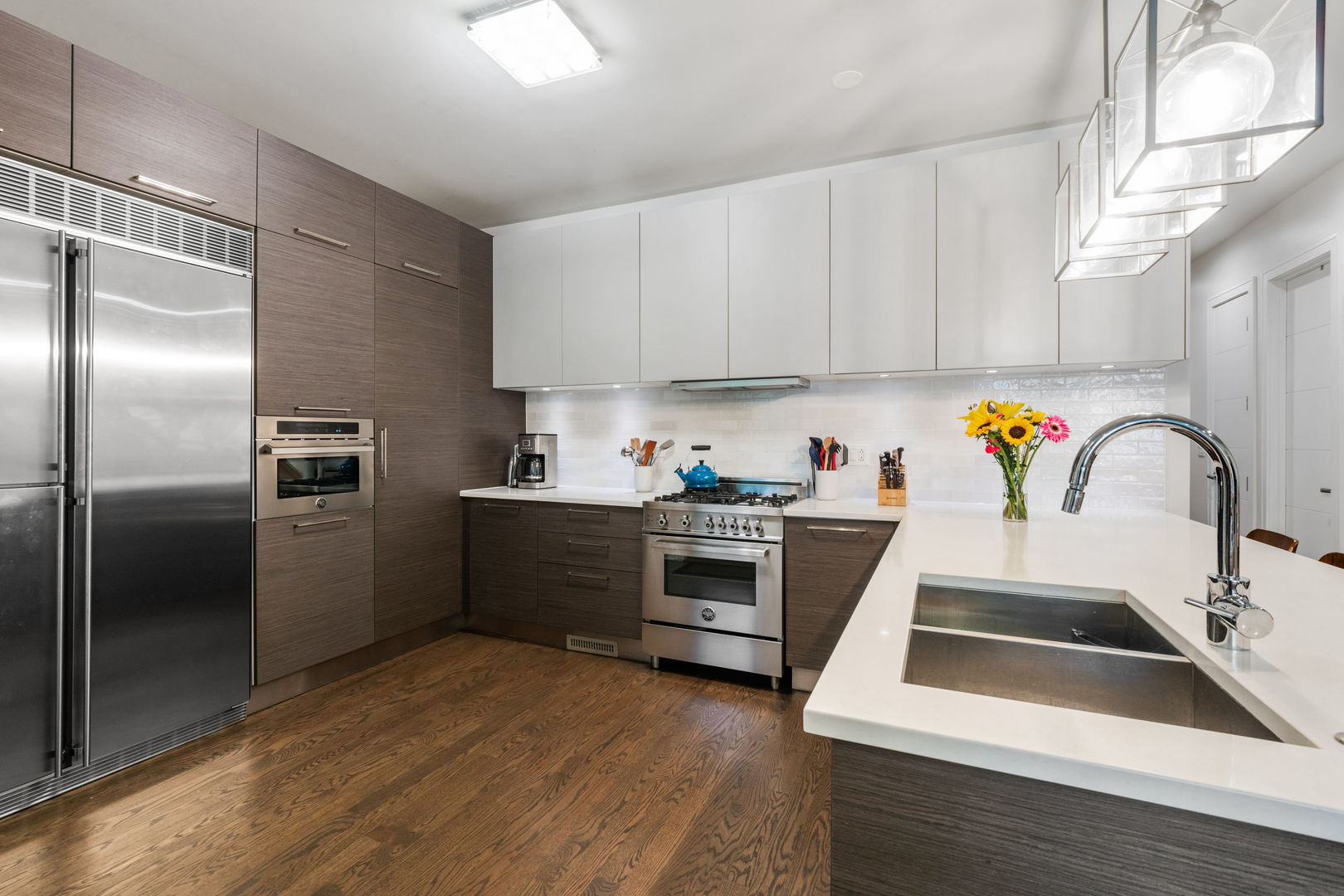 933 West George Street, Unit 2 Chicago, IL 60657 - Photo 6 of 16