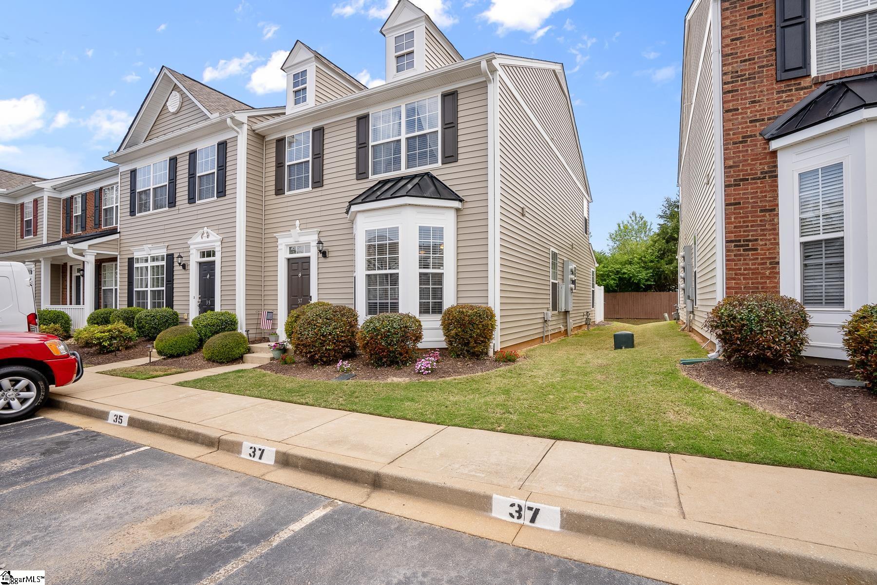 37 Swade Way Greer, SC 29650 - Photo 3 of 27 Gallery Image 3