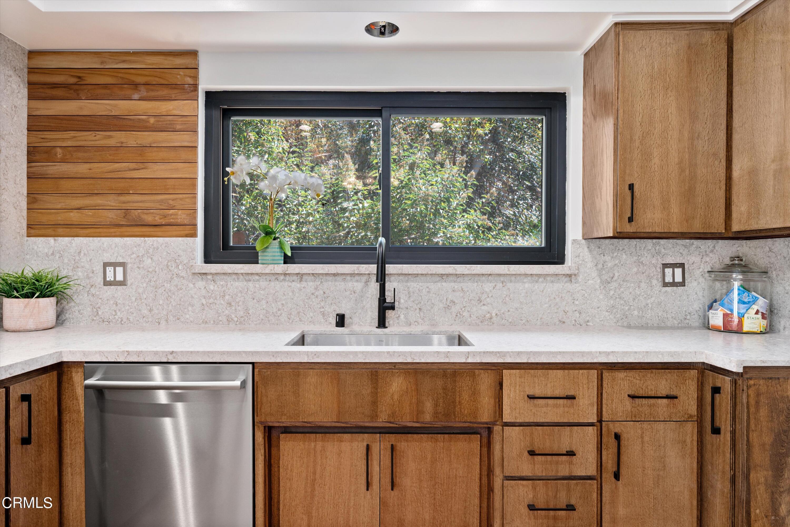 235 Taos Road Altadena, CA 91001 - Photo 10 of 28 11-JUN09867