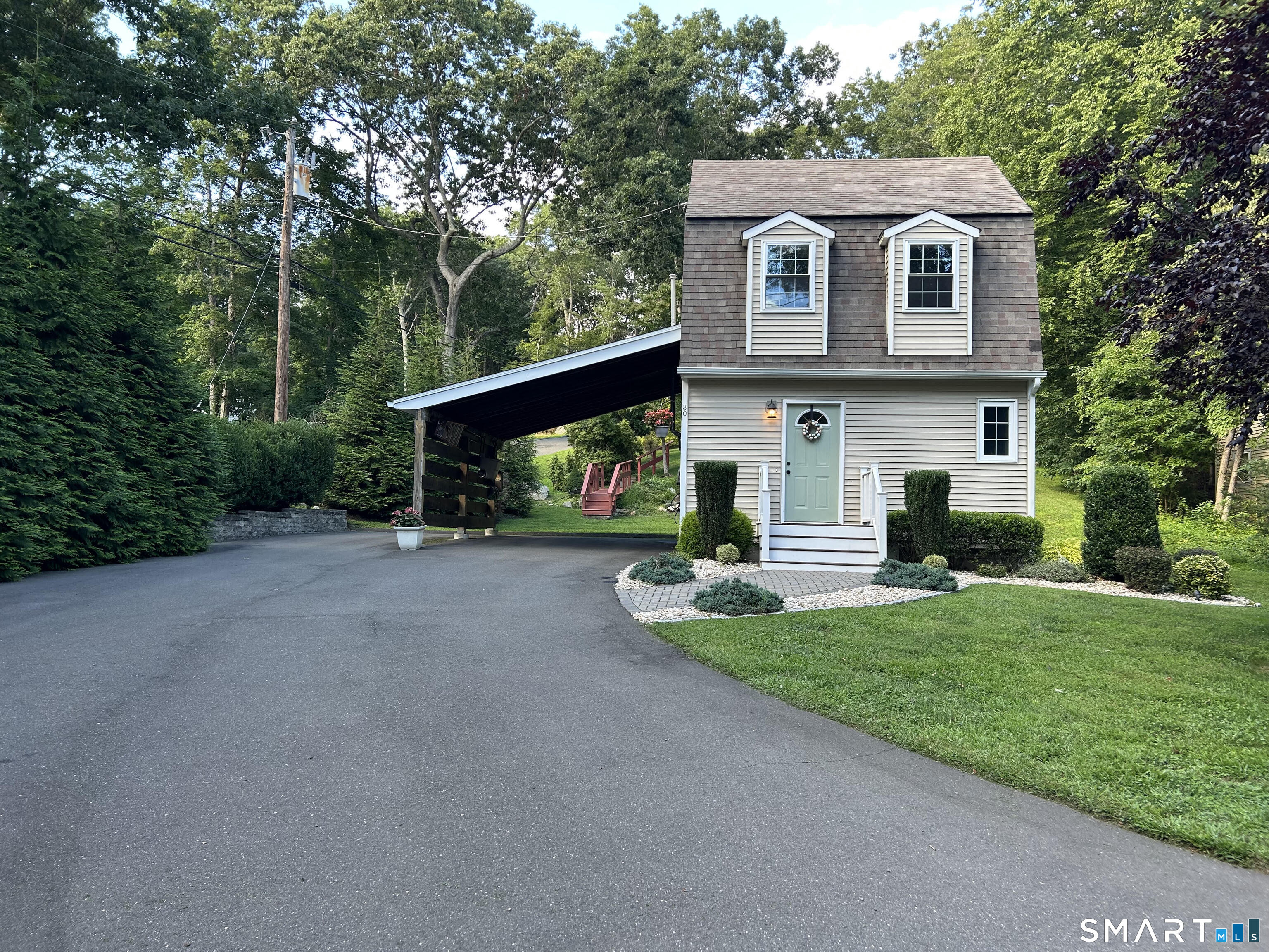 80 River Road Clinton, CT 06413 - Photo 1 of 26 Gallery Image 1