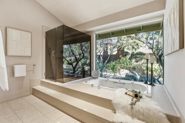 $1,495,000 | 1957 Empire Oaks Court, Gold River, CA 95670