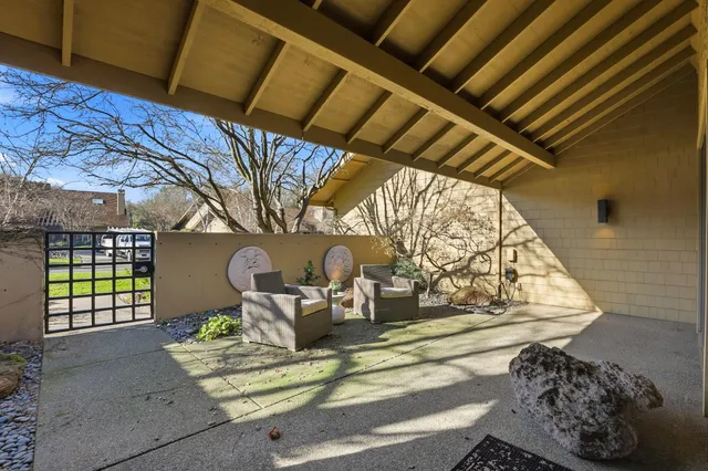 $1,495,000 | 1957 Empire Oaks Court, Gold River, CA 95670