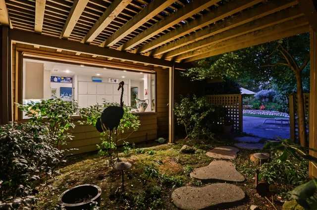 $1,595,000 | 1957 Empire Oaks Court, Gold River, CA 95670